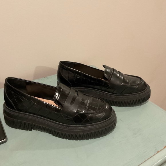 SCHUTZ Black Croc Embossed Leather Loafers Size 9 - Picture 5 of 7